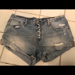 Levi’s light wash jean shorts